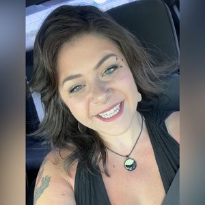 Meet your Posher, Lindsay